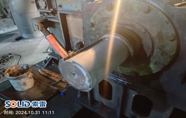 破碎机轴液耦位置磨损维修要选对方